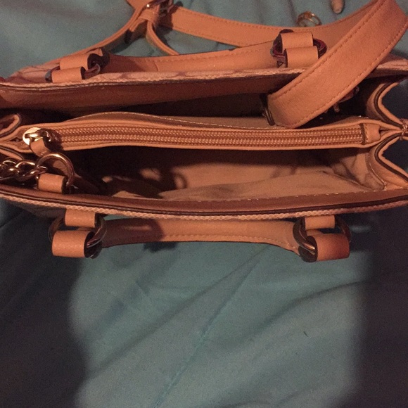 Purse - Picture 2 of 6